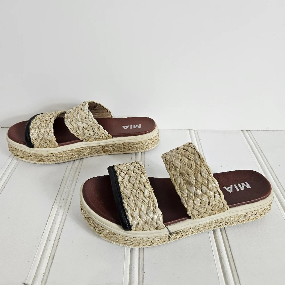 MIA Kady Platform Slide Sandals 6.5 Braided Raffia Slip On Natural Woven